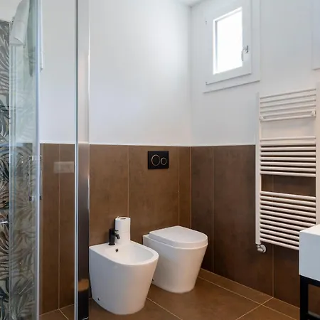 Modern Near With Kitchenette Apartman *